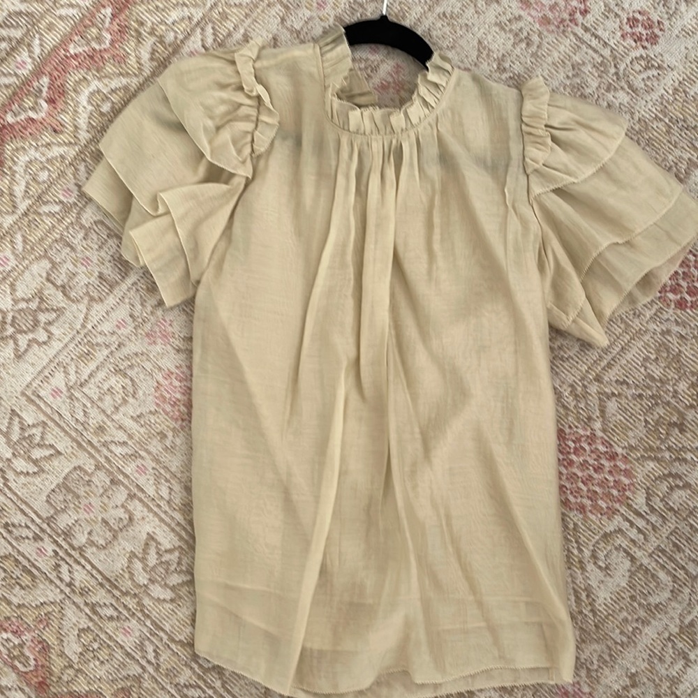 Hunter Bell ruffle top